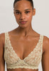 HANRO_241_W_Moments_SoftCupBra_071465_072720_090.jpg