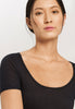 HANRO_241_W_Ultralight_SSLVShirt_071827_070019_090.jpg