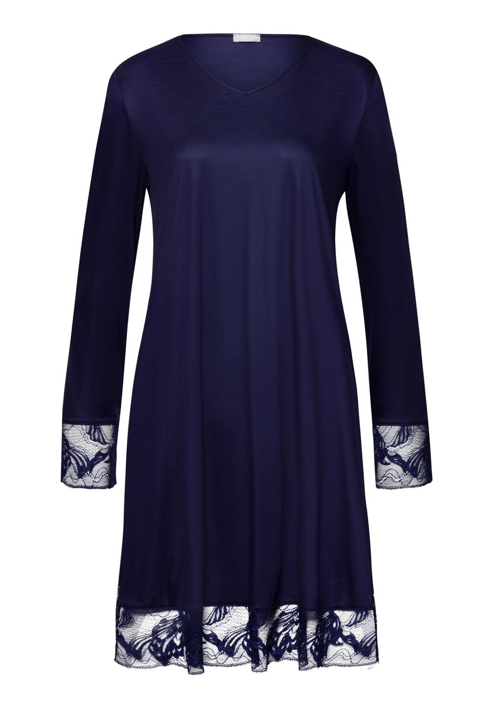 HANRO_242_W_EvaNW_LSLVNightdress100cm_074885_072621_010.jpeg