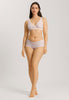 HANRO_242_W_Moments_SoftCupBra_071465_071347_060.jpeg