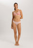 HANRO_251_W_Gale_SoftCupBra_070867_072111_060.jpg