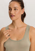 HANRO_251_W_Ultralight_TankTop_071821_072732_090.jpg