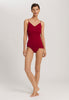 HANRO_252_W_CottonSeamless_SpaghettiTop_071601_072418_060.jpg