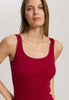 HANRO_252_W_CottonSeamless_TankTop_071604_072418_090.jpg