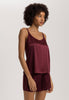 HANRO_252_W_GrandCentral_SpaghettiTop_077380_072421_040.jpg