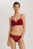 HANRO_252_W_Moments_PaddedBra_071503_072418_040.jpg