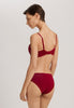 HANRO_252_W_Moments_PaddedBra_071503_072418_045.jpg