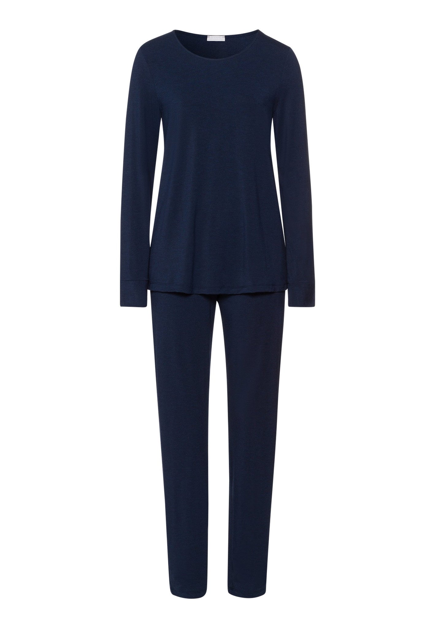HANRO_252_W_NaturalElegance_LSLVPajama_074951_071610_010.jpg