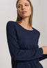 HANRO_252_W_NaturalElegance_LSLVShirt_074948_071610_090.jpg
