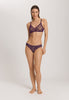 HANRO_252_W_Ruby_MiniBriefs_070855_072431_060.jpg