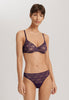 HANRO_252_W_Ruby_UWireBra_070853_072431_040.jpg