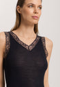 HANRO_252_W_WoolenLace_TankTop_070828_070019_090.jpg