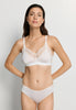 HANRO_261_W_Cira_SoftCupBra_070788_070102_040.jpeg