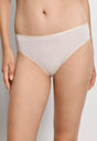 HANRO_261_W_CottonSeamless_MidiBriefs_071626_072341_040.jpeg