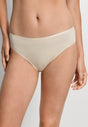 HANRO_261_W_CottonSeamless_MidiBriefs_071626_072811_040.jpeg