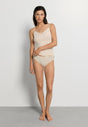 HANRO_261_W_CottonSeamless_MidiBriefs_071626_072811_060.jpeg