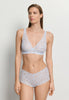 HANRO_261_W_Moments_SoftCupBra_071465_072581_040.jpeg