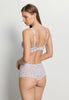HANRO_261_W_Moments_SoftCupBra_071465_072581_045.jpeg