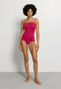 HANRO_261_W_Moments_SpaghettiTop_071484_072465_060.jpeg