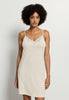 HANRO_261_W_NaturalElegance_SpaghettiDress90cm_074901_073080_040.jpeg