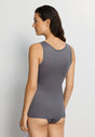 HANRO_261_W_Ultralight_TankTop_071821_072181_045.jpeg