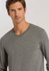 HANRO_B_M_Casuals_LSLVShirt_075036_071945_090.jpg