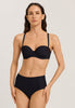 HANRO_B_W_Allure_PaddedBandeauBra_071732_070199_041.jpg