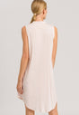 HANRO_B_W_CottonDeluxe_SleevelessNightdress_077952_071334_045.jpg