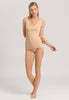 HANRO_B_W_CottonSeamless_Top_071602_070274_060.jpg
