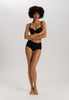 HANRO_B_W_CottonSensation_Boyleg_071414_070019_060.jpg