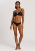 HANRO_B_W_InvisibleCotton_Thong_071225_070019_060.jpg