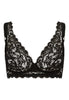 HANRO_B_W_Moments_SoftCupBra_071465_070019_010.jpg