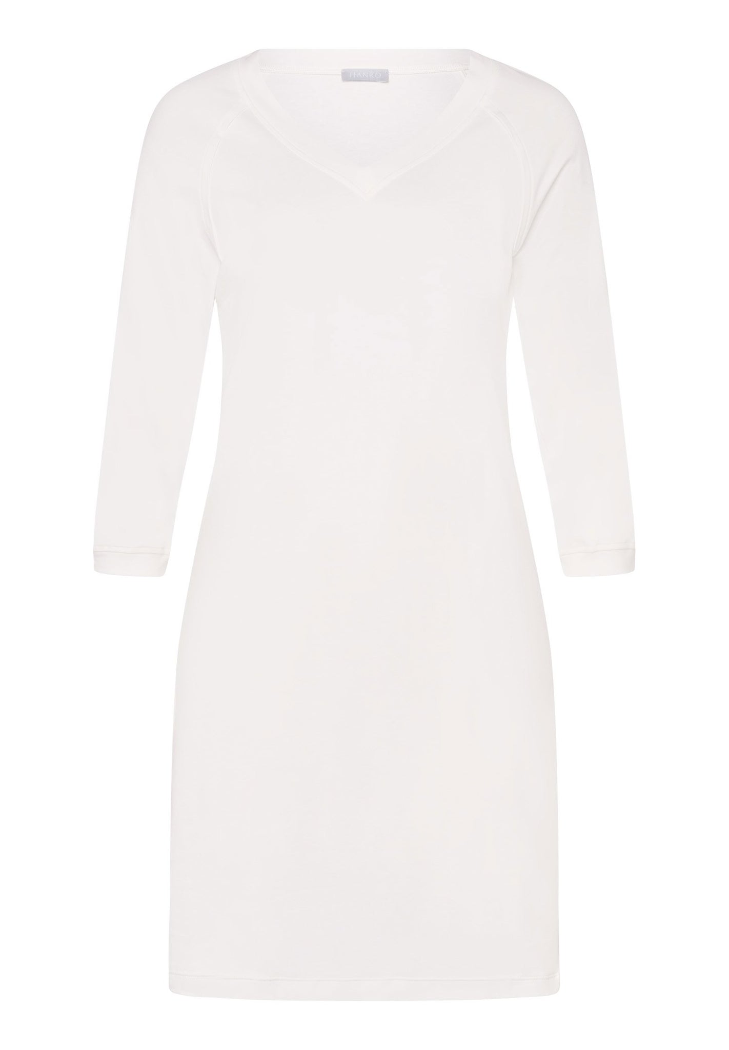 HANRO_B_W_PureEssence_34SLVNightdress_077948_070102_010.jpg