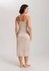 HANRO_B_W_SatinDeluxe_Bodydress110cm_071078_070858_045.jpg