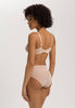 HANRO_B_W_SmoothIllusion_SoftCupBra_070842_070274_045.jpg