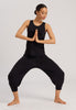 HANRO_B_W_Yoga_CropPants_078797_072199_064.jpg